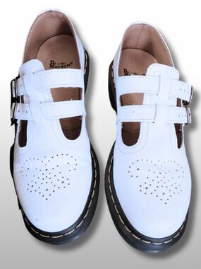 Dr. Martens Women’s White Leather Mary Jane Shoes sz9